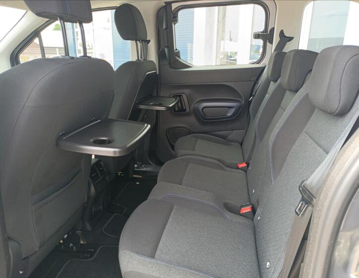Peugeot Rifter 14