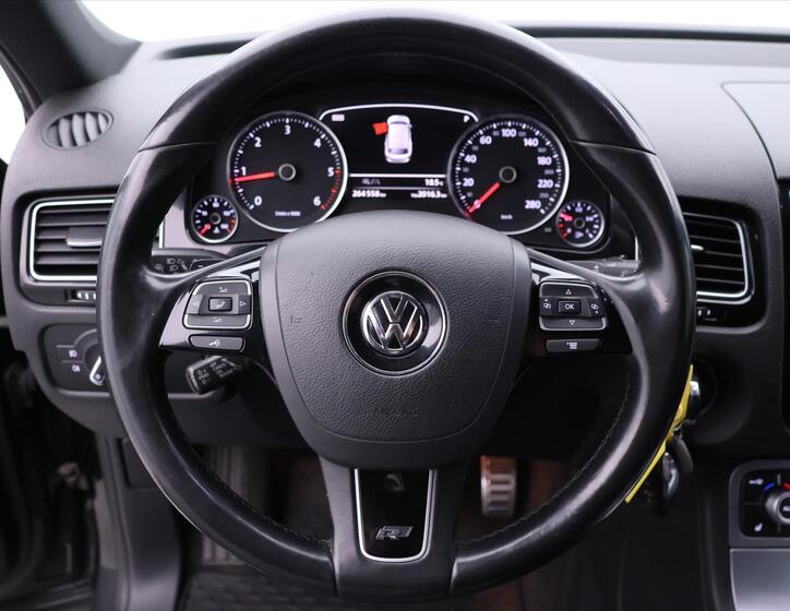 Volkswagen Touareg 19