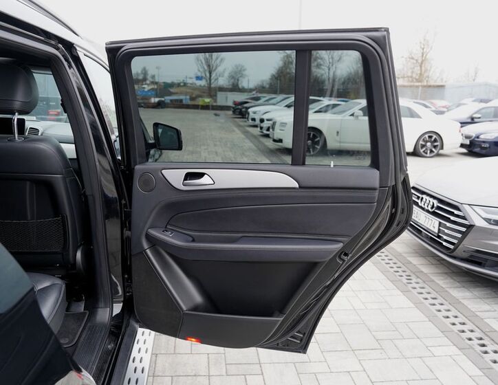 Mercedes-Benz GLS 26