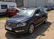 Volkswagen Passat 1