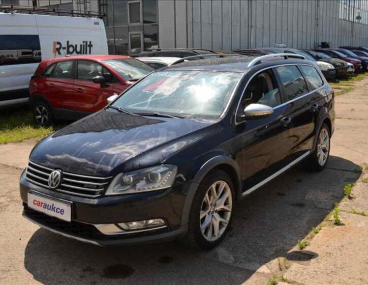 Volkswagen Passat 1