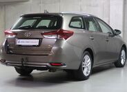 Toyota Auris 5