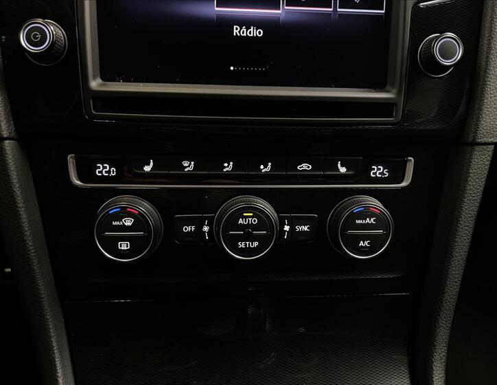 Volkswagen Golf 12