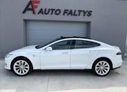 Tesla Model S 6
