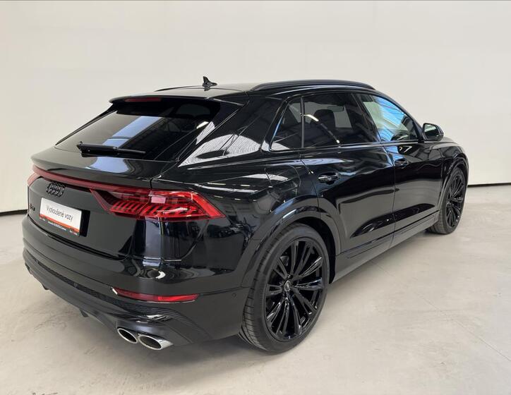 Audi SQ8 2