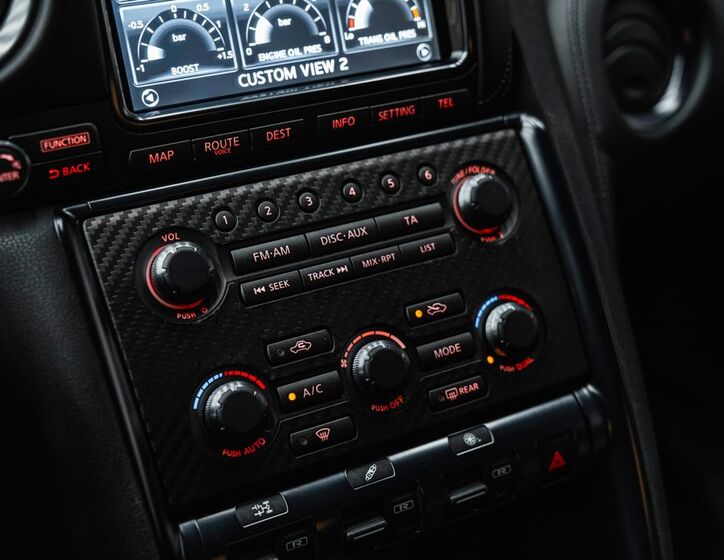 Nissan GT-R 13