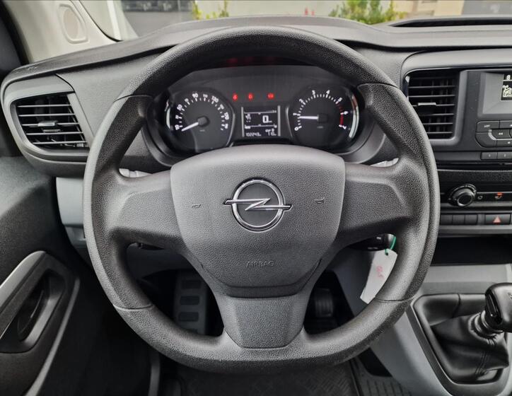 Opel Vivaro 21
