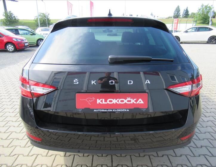 Škoda Superb 5