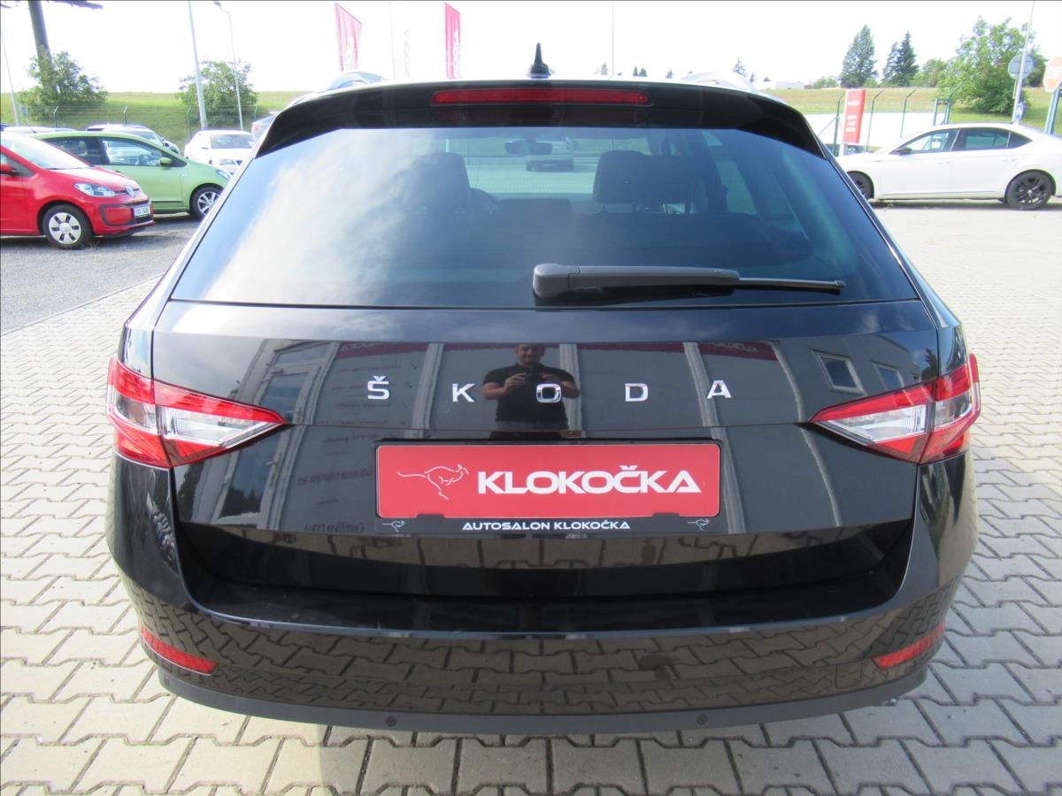 Škoda Superb