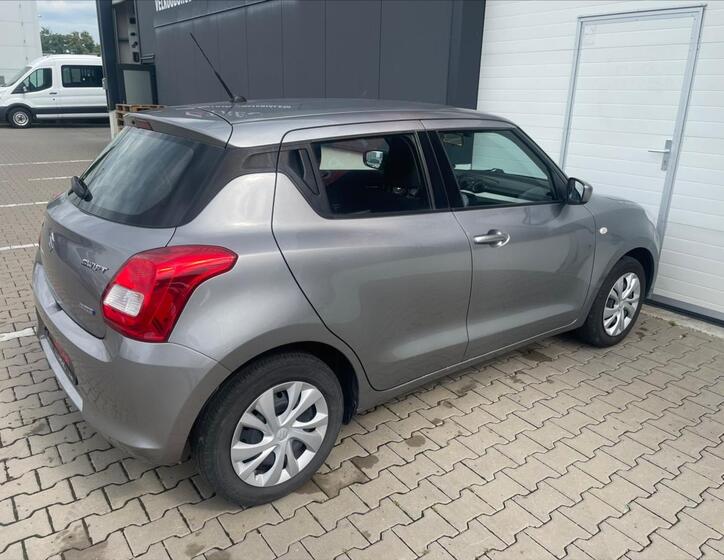 Suzuki Swift 4