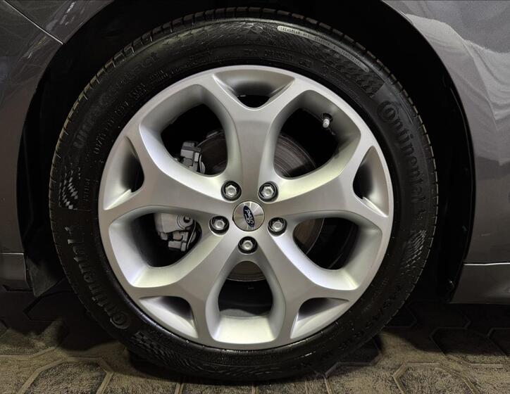 Ford Mondeo 35