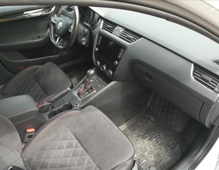Škoda Octavia 15