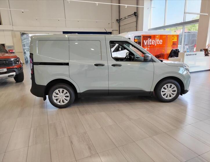 Ford Transit Courier 4