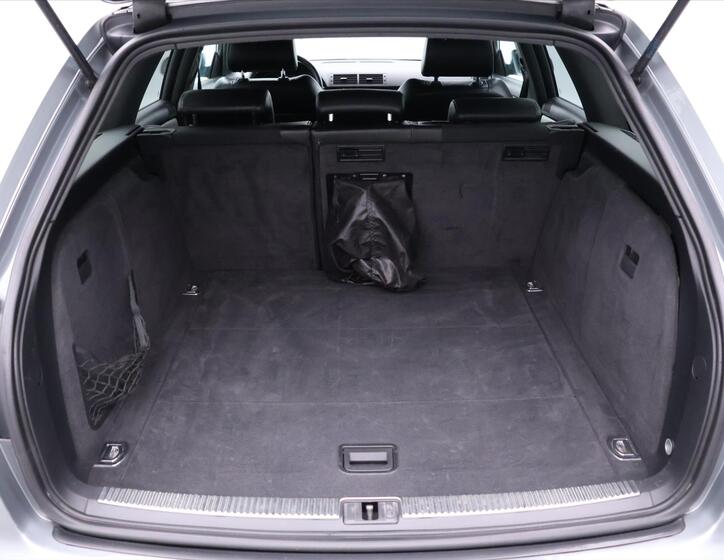 Audi A4 10