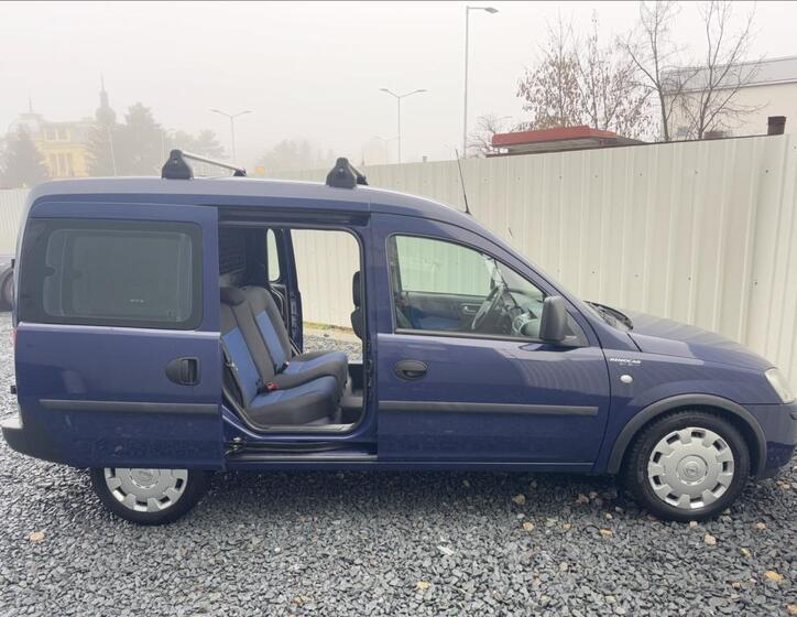 Opel Combo 18