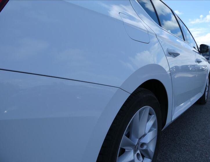 Škoda Superb 14