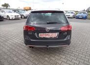 Volkswagen Golf 11