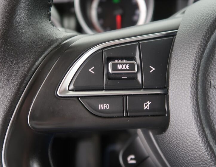 Suzuki Swift 21