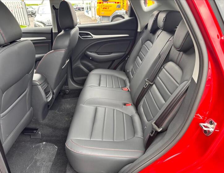 MG ZS 10