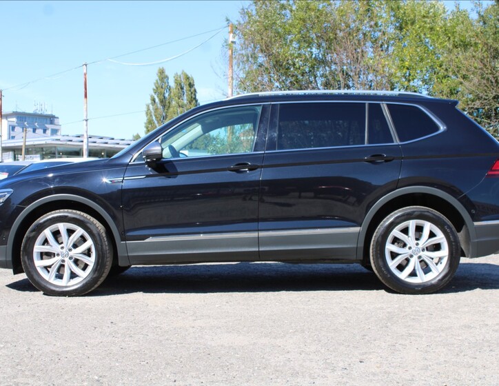 Volkswagen Tiguan Allspace 8