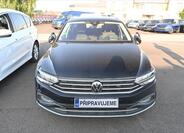 Volkswagen Passat 1