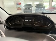 Peugeot 2008 8