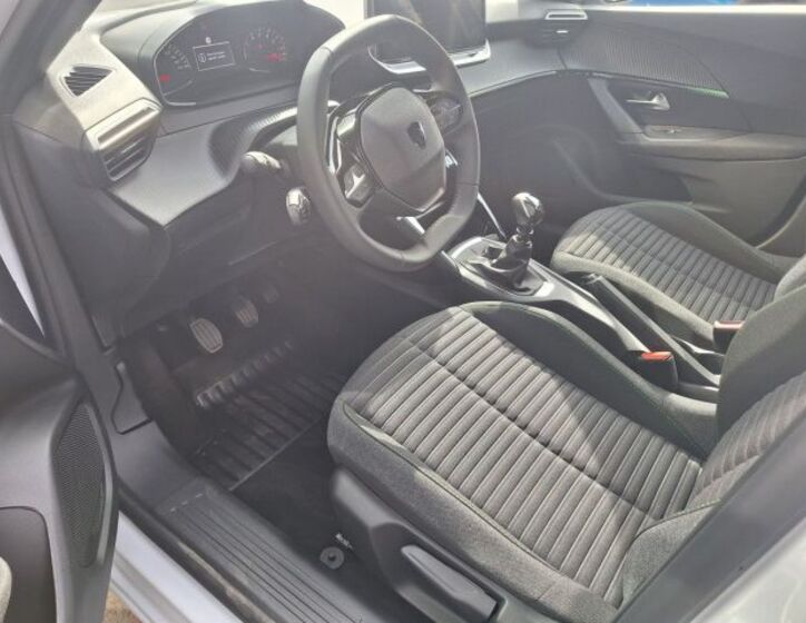 Peugeot 2008 12