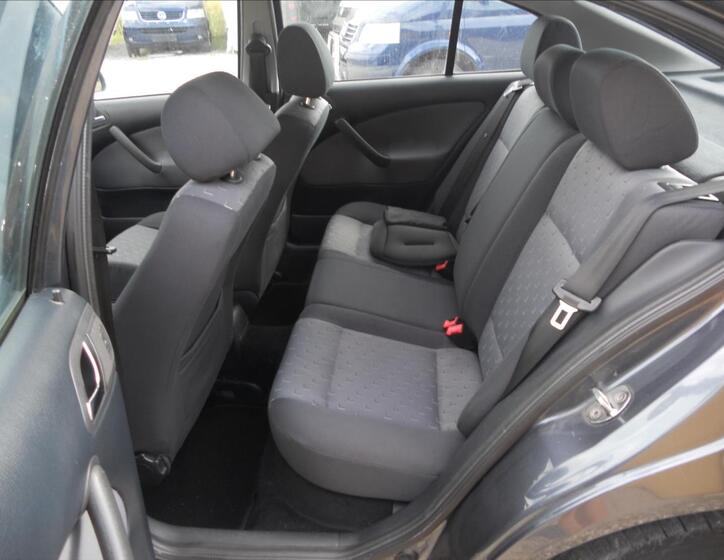 Škoda Octavia 16