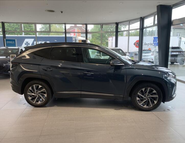 Hyundai Tucson 4