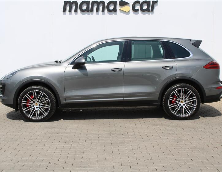 Porsche Cayenne 4