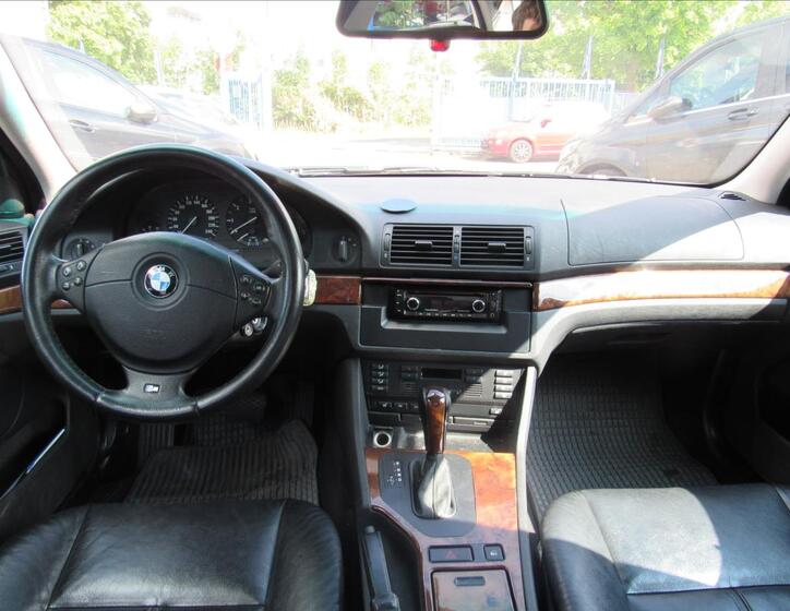 BMW Řada 5 11
