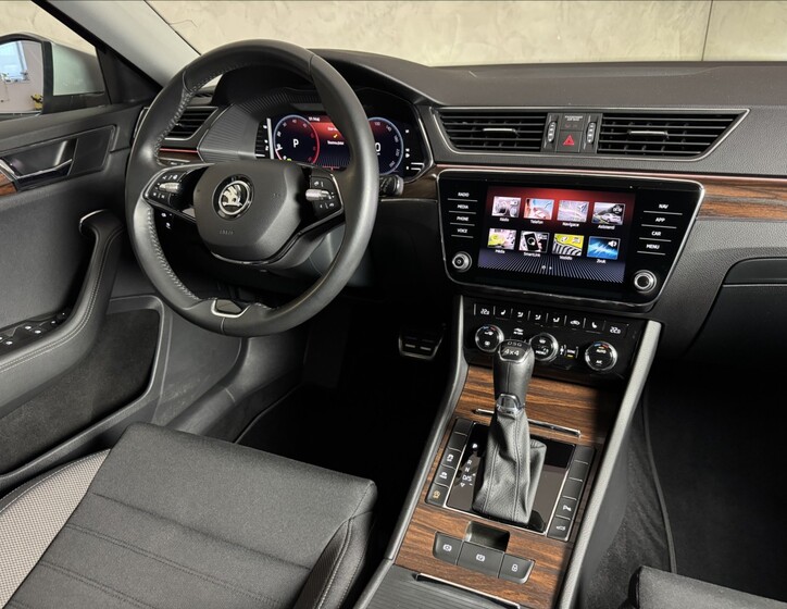 Škoda Superb 22