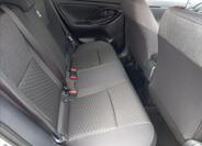 Toyota Yaris Cross 10