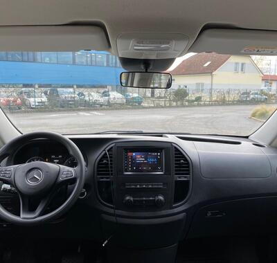 Mercedes-Benz Vito 8