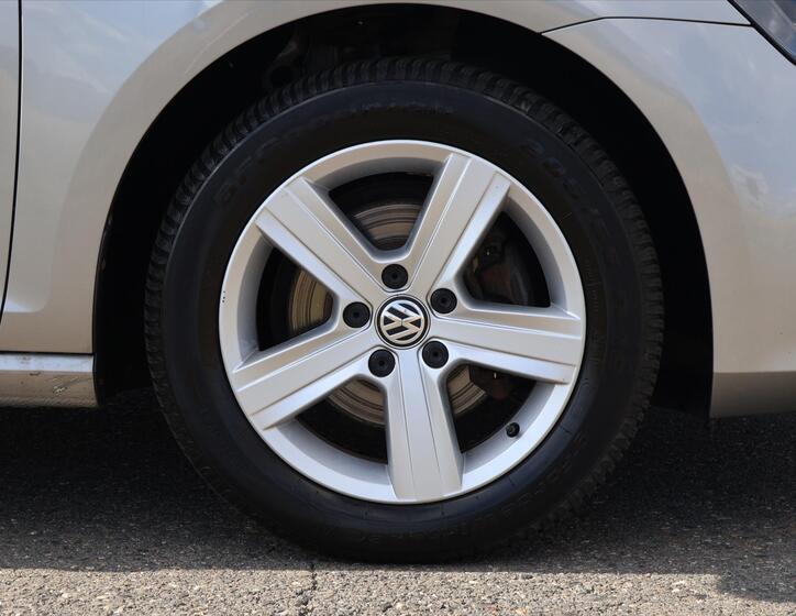 Volkswagen Golf 29
