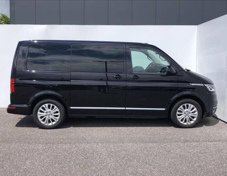 Volkswagen Multivan 10