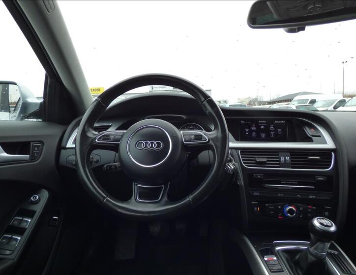 Audi A4 16