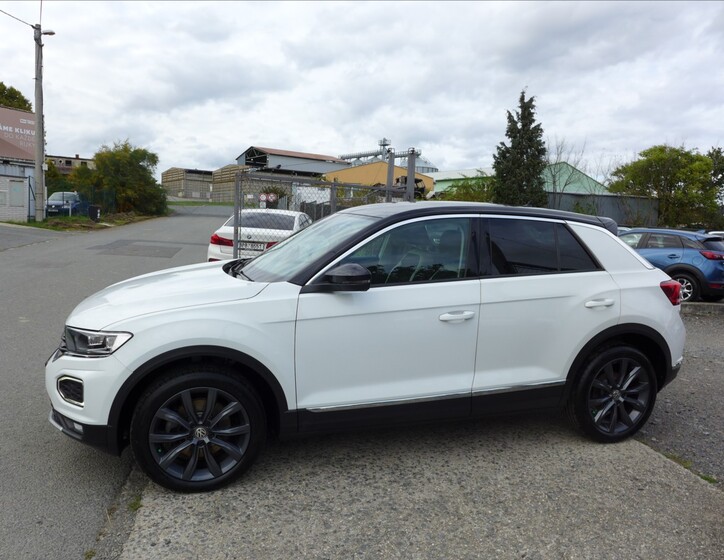 Volkswagen T-Roc 9