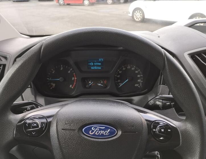 Ford Transit 13