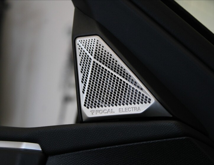 DS Automobiles DS9 19