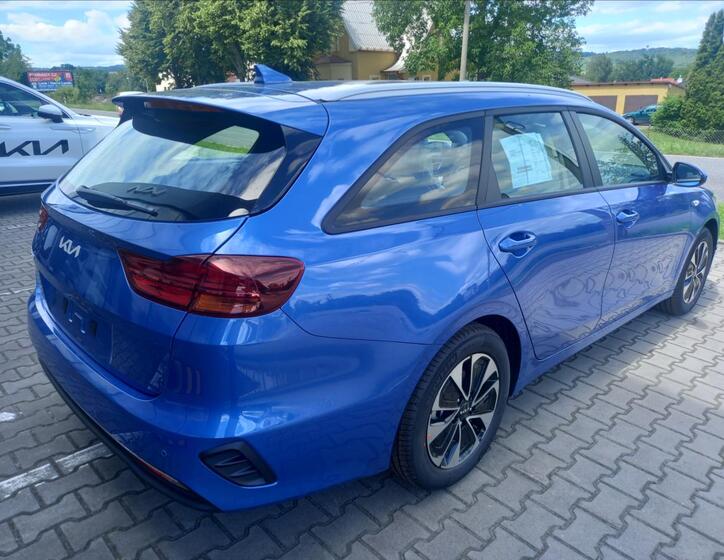 KIA Ceed 4