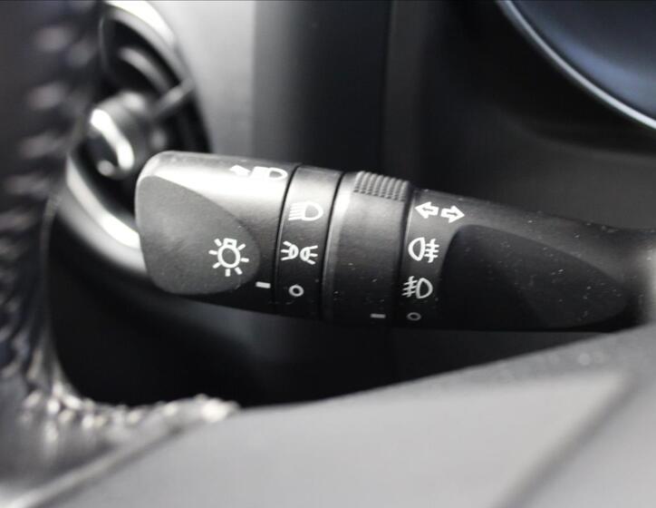 Toyota Auris 20