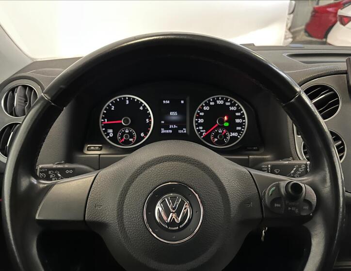 Volkswagen Tiguan 11