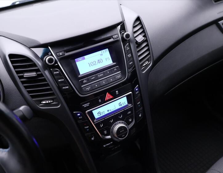 Hyundai i30 19
