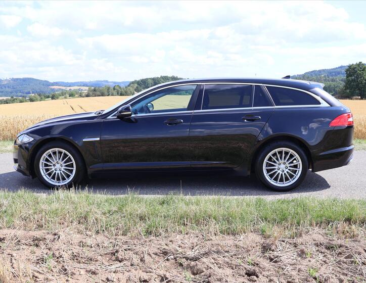 Jaguar XF 4