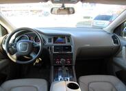Audi Q7 9
