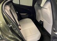 Lexus UX 250h 10