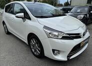Toyota Verso 16