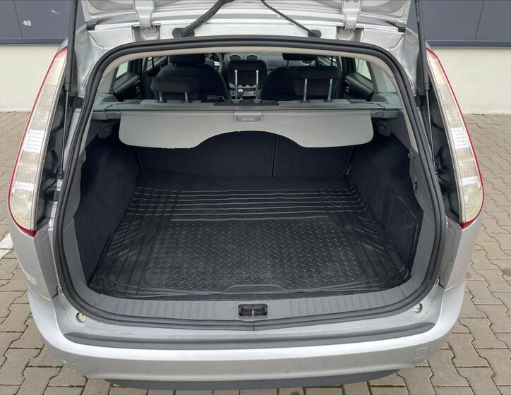 Ford Focus 8