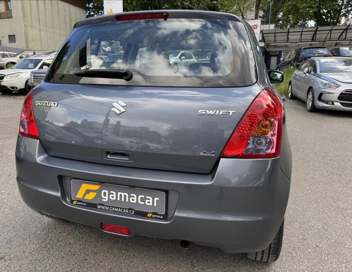 Suzuki Swift 9